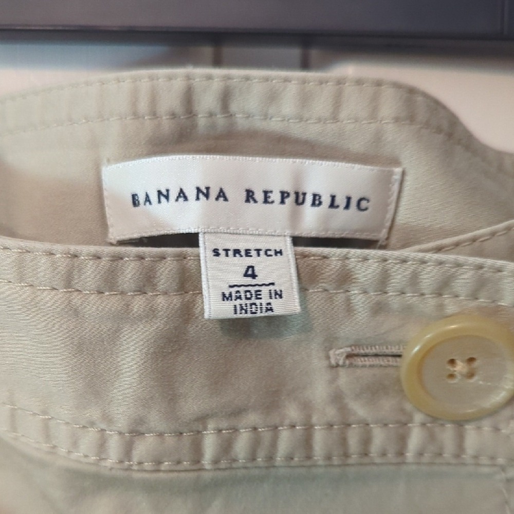 Banana Republic Beige A-Line Skirt with Buttons - Picture 2 of 5